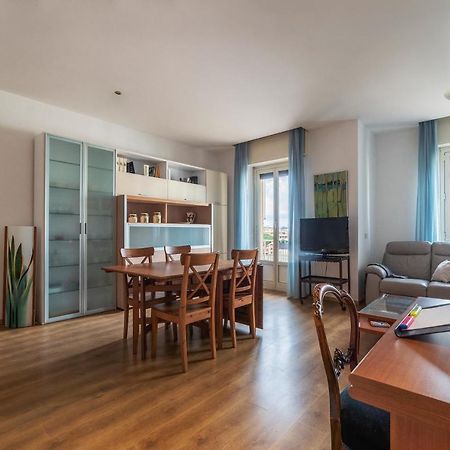 Sunny Apartment Piramide Roma Exterior foto