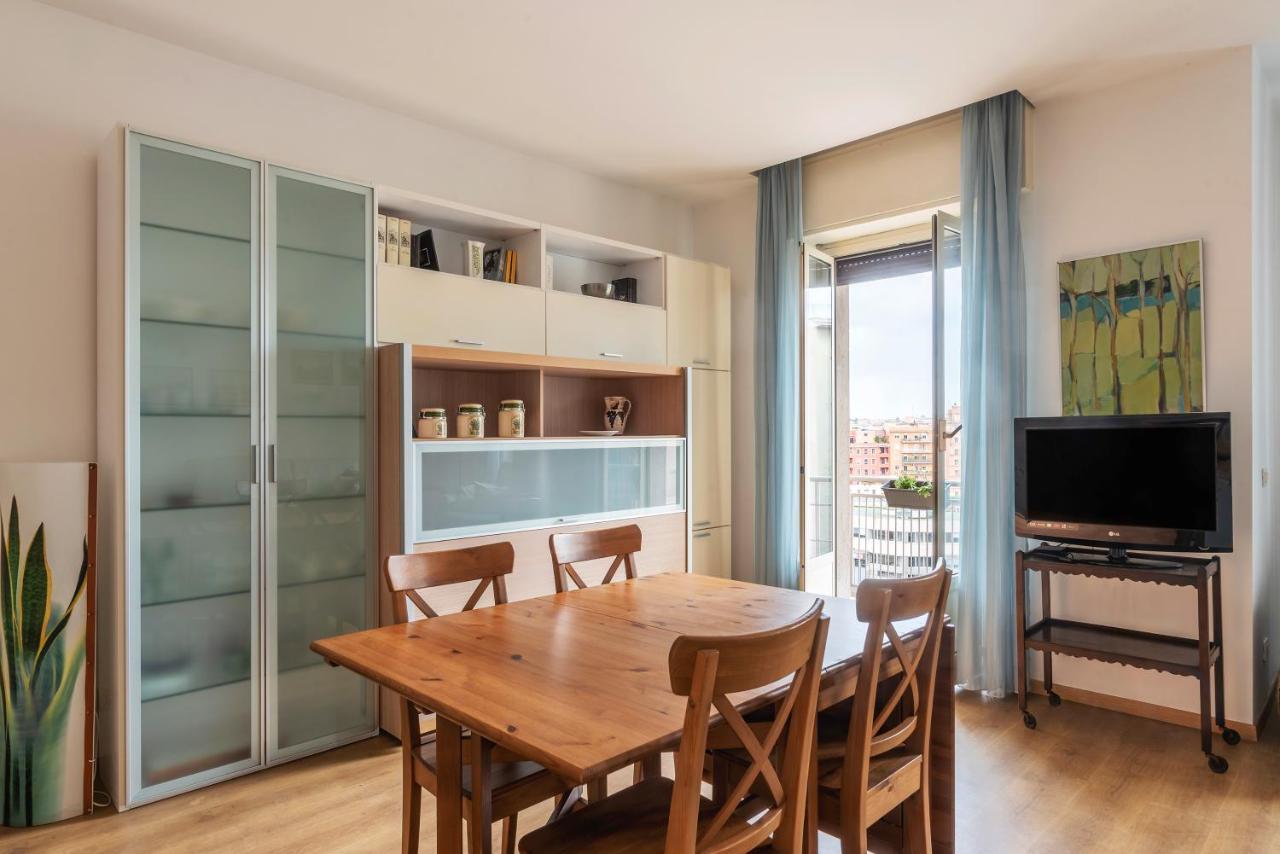 Sunny Apartment Piramide Roma Exterior foto