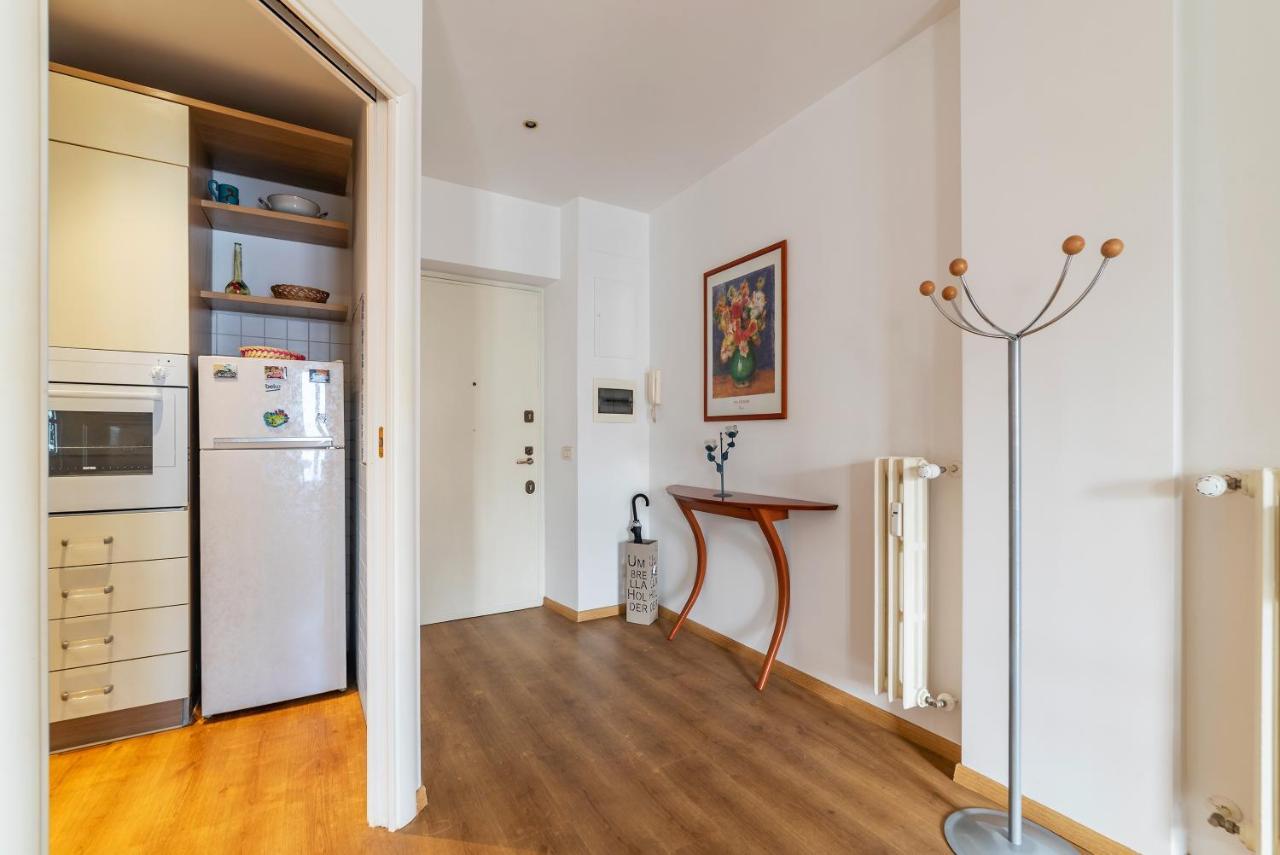 Sunny Apartment Piramide Roma Exterior foto