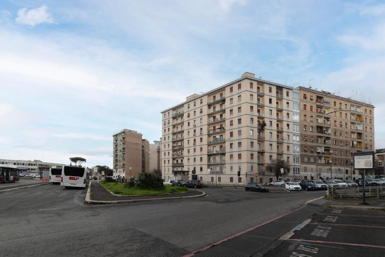Sunny Apartment Piramide Roma Exterior foto