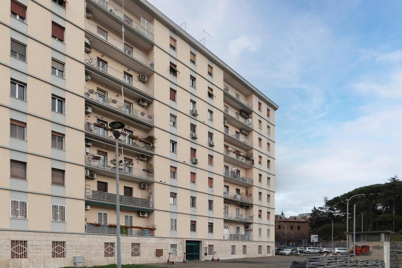 Sunny Apartment Piramide Roma Exterior foto
